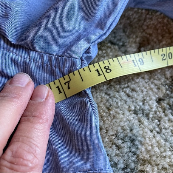 VAN HEUSEN Blue Button Down Shirt, Blue Shirt, Woven, Pleats, size XS - Picture 10 of 12